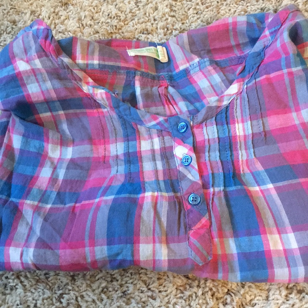 Button down top - Picture 2 of 2